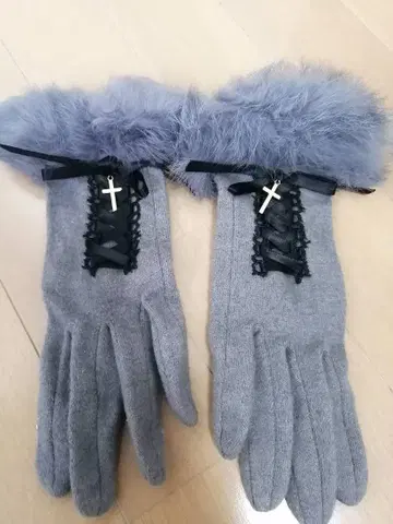 아마벨 스마트폰 대응 장갑 크로스 참 포함