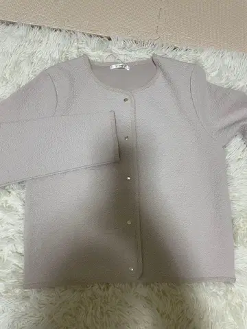 베이지 텍스처 가디건