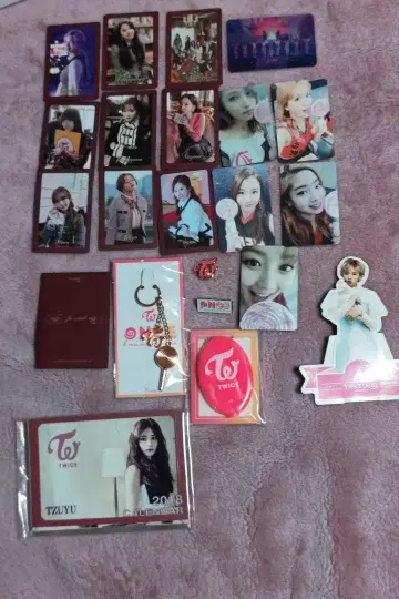 TWICE 트레이딩 카드 키링 핑 배지 코인 케이스 달력 세트