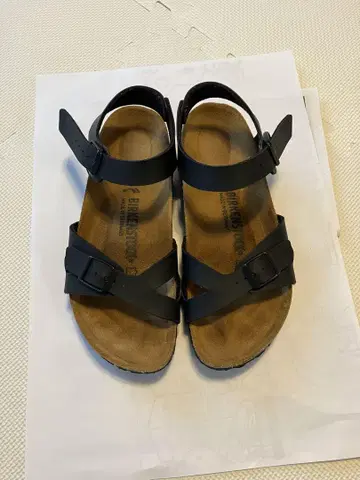 BIRKENSTOCK 블랙 샌들 38