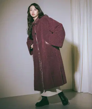 Reversible boa synthetic 가죽 오버코트