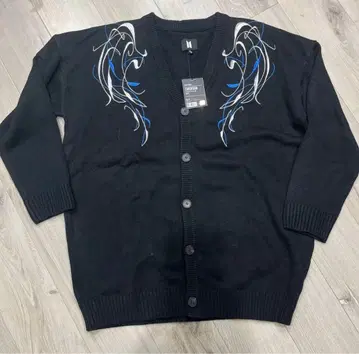 BTS BLACKSWAN 자수 블랙 긴팔 가디건