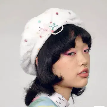 쇼와 레트로 복슬복슬 도트 베레모