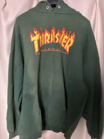 THRASHER 프레임 로고 그린 후드티