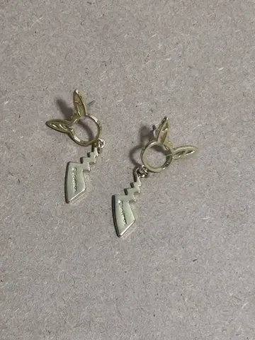 피카츄 귀걸이 꼬리 포켓몬 센터