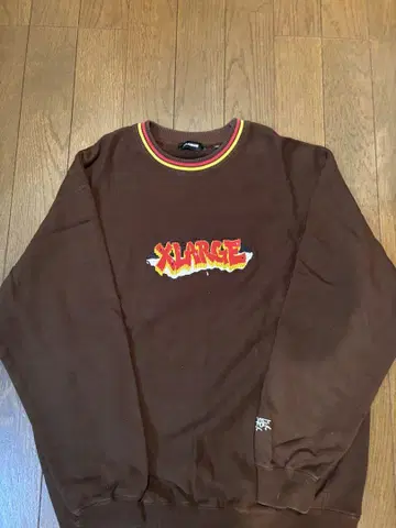 XLARGE 브라운 맨투맨 L 사이즈
