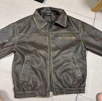 짧은 기장 브라운 가죽 자켓 구제 의류풍 90s풍
