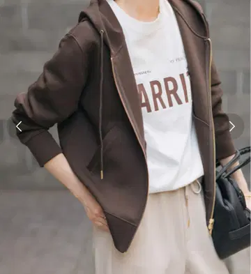 Spick and Span 스트레치 지퍼 후드티 브라운