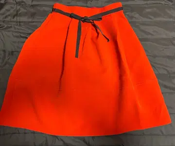 엠즈 그레이시 플레어 스커트