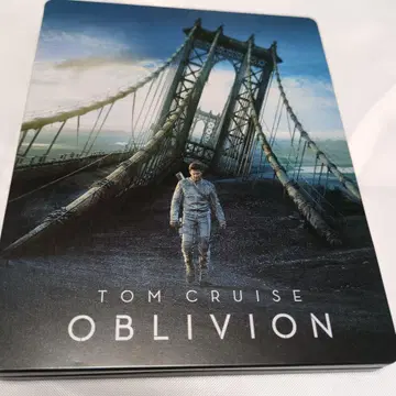 OBLIVION 블루레이 스틸북