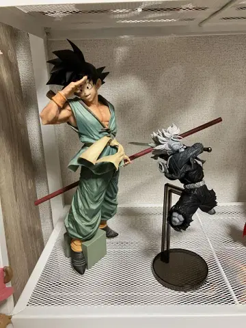 드래곤볼 피규어 손오공만 박스 있음