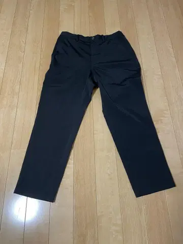 뉴발란스 블랙 슬랙스 스트레이트핏