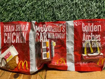 [ 미개봉 ] 맥도날드 바스락치킨 키링