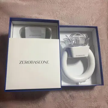 ZEROBASONE 응원봉 화이트