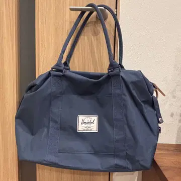 Herschel 보스턴 백 네이비