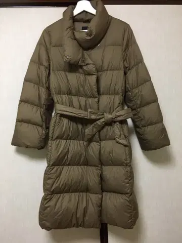UNIQLO 다운 롱 코트 M 사이즈