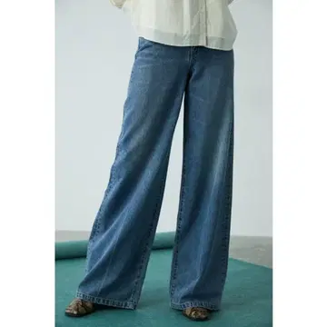 MOUSSY HW WIDE FLARE 데님 23