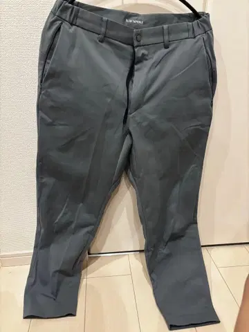 New Balance Met24 SLIM TAPERED FIT PANTS
