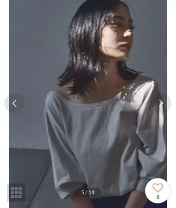아뉴앙스 백 V 돌먼 티셔츠