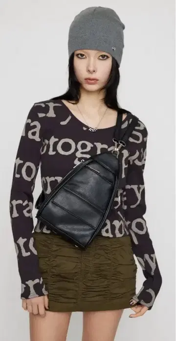 LAGUA GEM ZIP FAUX LEATHER 바디백