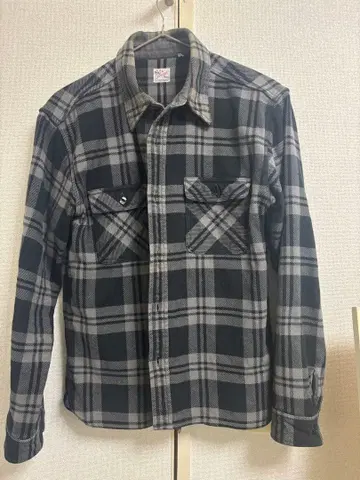 가격 인하 플랫 헤드 플란넬 셔츠 블랙과 그레이 체크 무늬