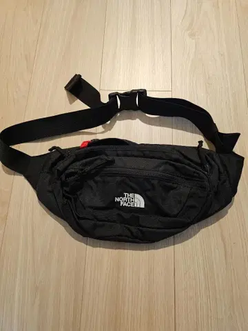 THE NORTH FACE NM72206X 바디백 블랙 새상품급