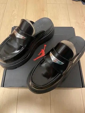 조던 블랙 뮬 24.0