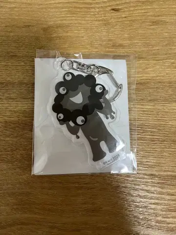 미사용 새상품 ] 만박 블랙 미야쿠미야쿠 랜덤 아크릴 키링 블라인드