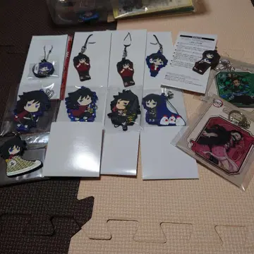 귀멸의 칼날 토미오카 기유 러버 스트랩 세트