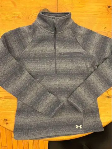언더아머 플리스 1/2 지퍼 상의