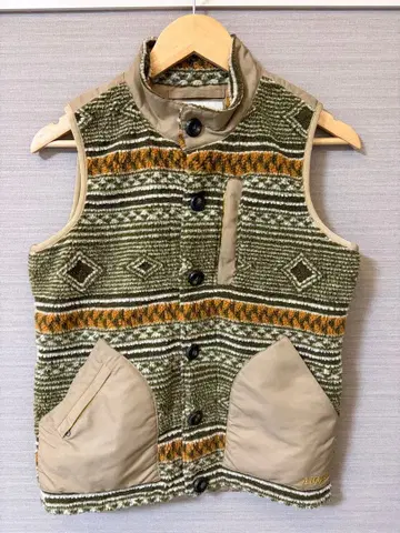 AIGLE 에이글 새상품급 슬리브리스 베스트