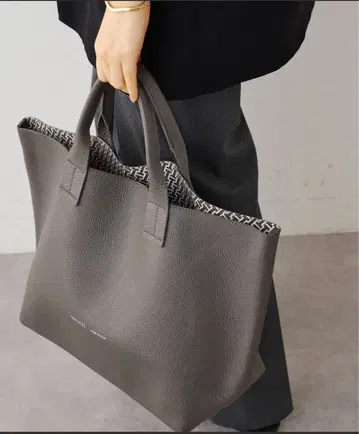 이아쿠치 오페라 CERVO/STAMPA INTERNA 새상품급