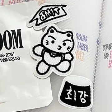 ATEEZ 8ROOM 랜덤 와펜 산