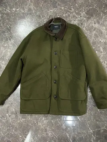 BEAMS HEART 올리브 그린 자켓
