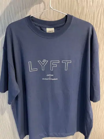 LYFT 네이비 T셔츠 M 사이즈