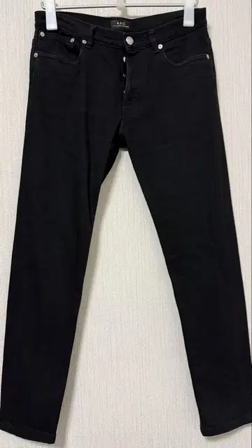 A.P.C. 프티 뉴 스탠다드 블랙 데님