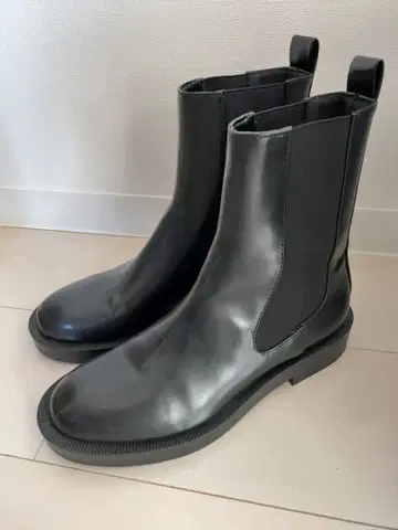 ZARA 블랙 사이드 고어 부츠 사이즈 38