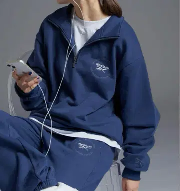 Reebok CIAOPANIC 콜라보 트레이닝복과 스웨트 팬츠 세트