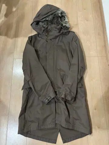 저널 스탠다드 퍼 후드 롱 모즈 코트