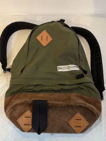 윌더니스 익스피리언스 백팩 카키 일본제