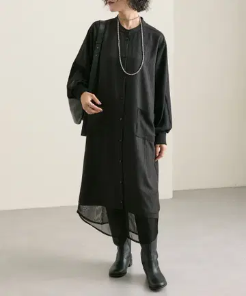 이아파피요네 스미스타일 밑단 시어 스트라이프 원피스