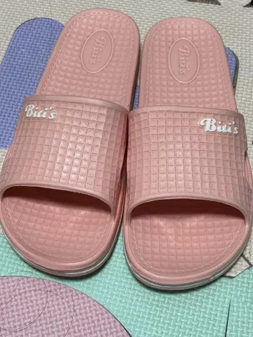 Bitis 핑크 메쉬 샌들