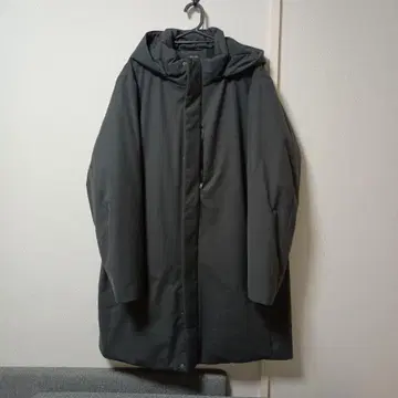 유니클로 하이브리드 다운 코트 XL