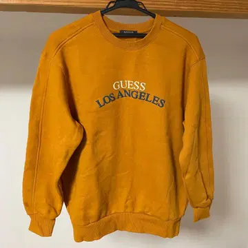 GUESS 머스타드색 트레이닝복