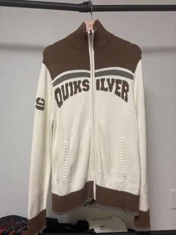 00s QUICK SILVER 집업 니트 유타 착용