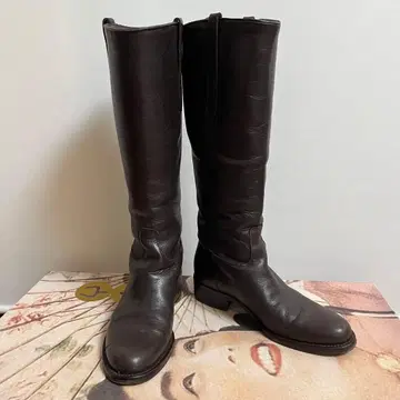 YIN 다크 브라운 가죽 롱 부츠