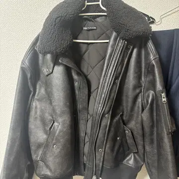 ZARA 보아 카라 부착 가죽 자켓