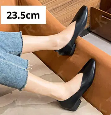 펌프스 로우힐 V컷 디자인 블랙 출퇴근 오피스 23.5cm