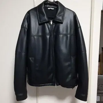 ZARA 블랙 가죽 자켓 L 사이즈