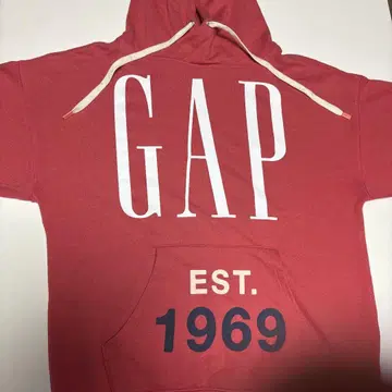 GAP의 후드티입니다